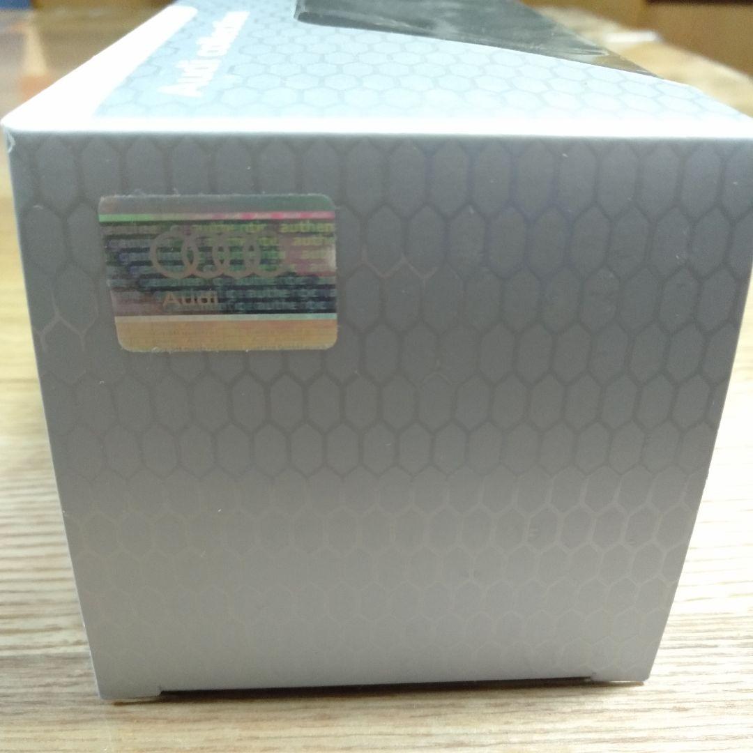 1/43 アウディ Audi A7 スポーツバック Audi 廃番 ケース 箱