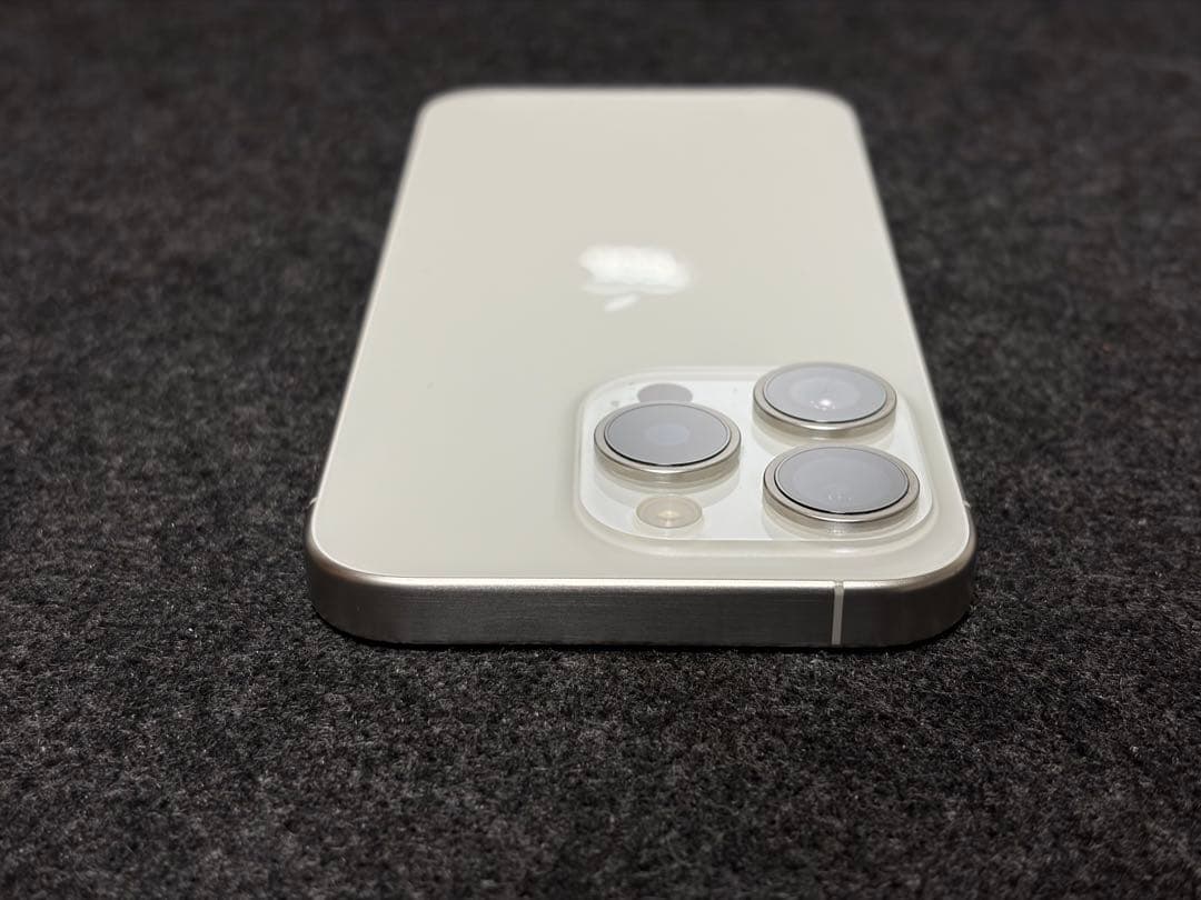 Apple iPhone 15 Pro ホワイト 256G SIMフリー