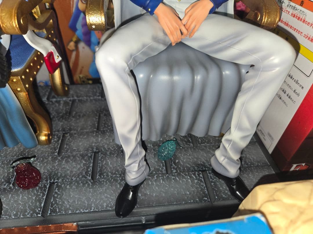 ワンピース フィギュア 3体セット　３大将　赤犬　黄猿　青雉　ガレージ