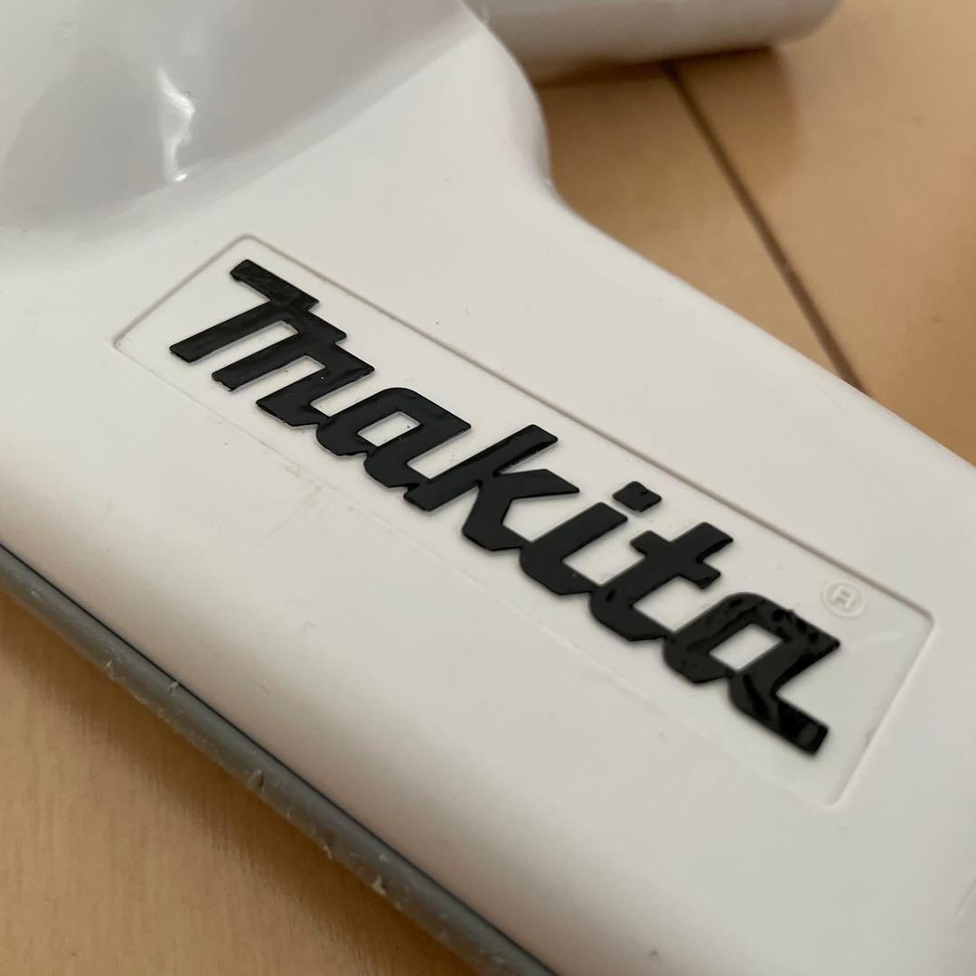 ☆マキタ(makita)充電式クリーナー CL107FD 掃除機 クリーニング済