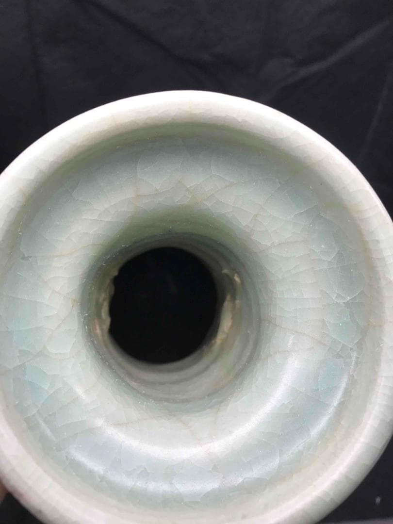 中国古玩　元時代　青磁　龍泉窯双耳瓶　旧家コレクション　蔵出し(A-35)