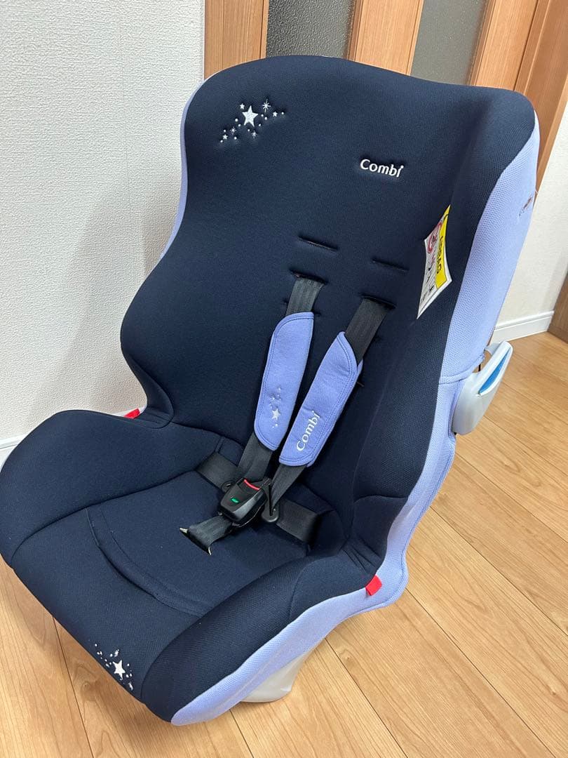美品＊Combiベビザらス限定商品＊新生児可＊軽量チャイルドシート