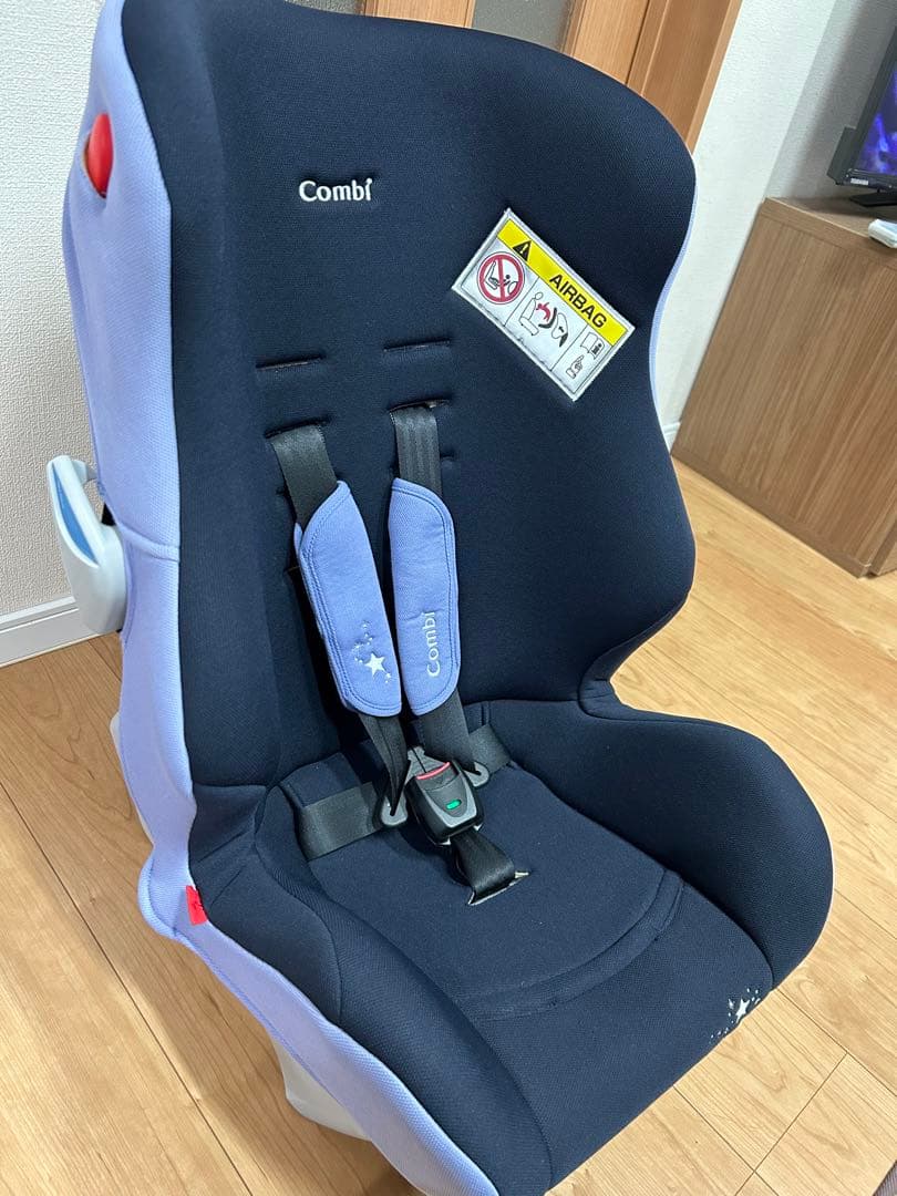 美品＊Combiベビザらス限定商品＊新生児可＊軽量チャイルドシート