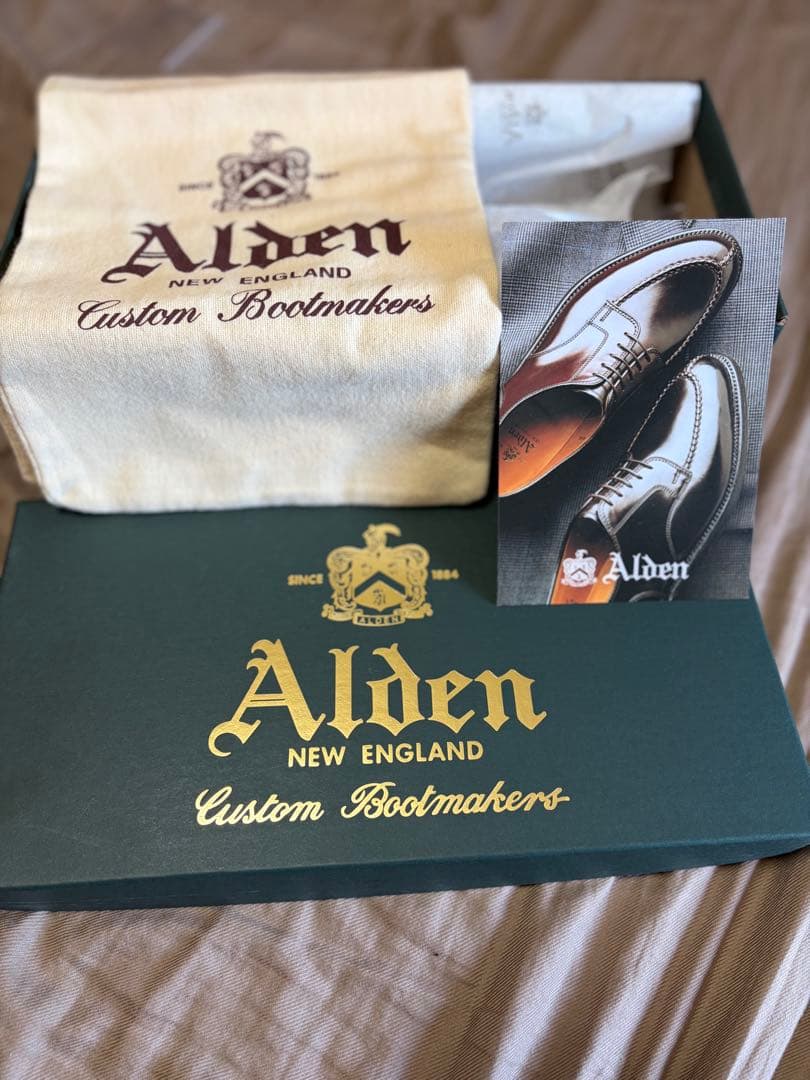 Alden ブラック ドレスシューズ