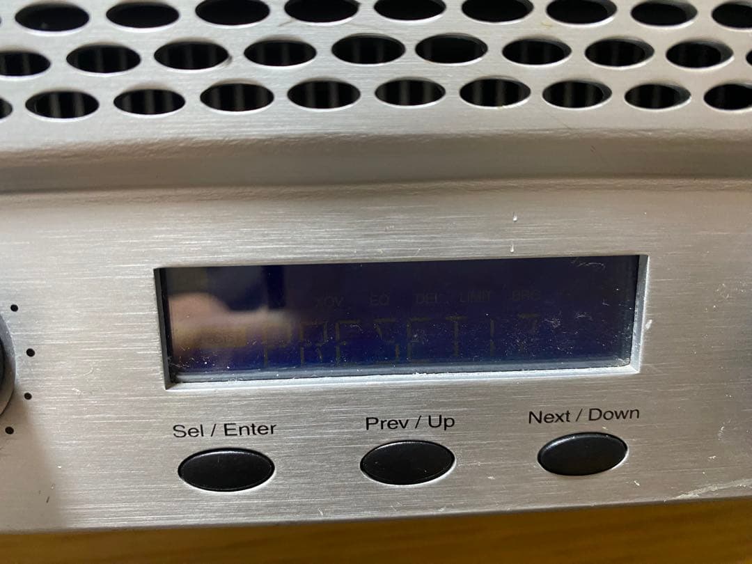 Amcron XTi4000 DSP内蔵 2Ω負荷対応 1600W＋1600W