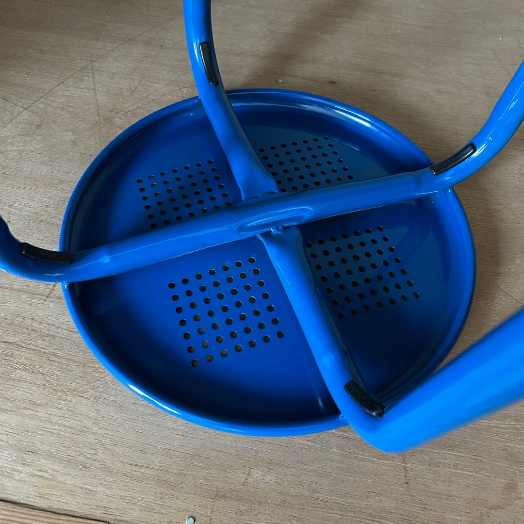 アイアンのスツール 青