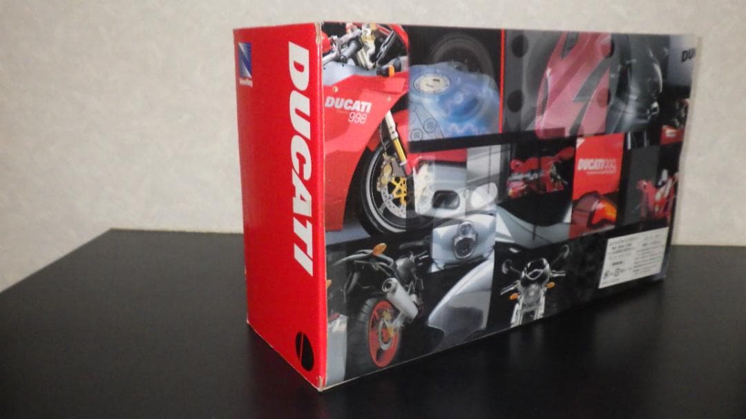オートバイ・バイク NewRay 1/6 DUCATI 998