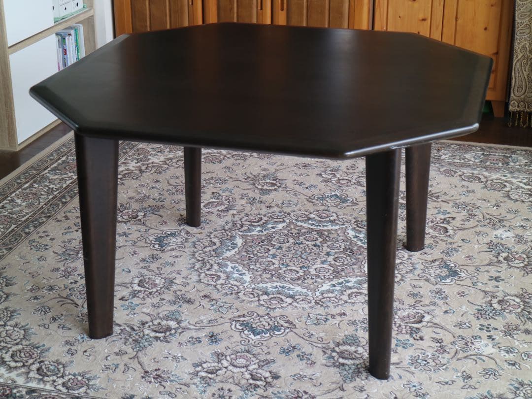 富士ファーニチャー製　ダイニングテーブル