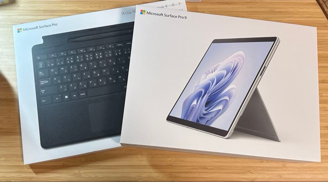 Microsoft Surface Pro9 本体とキーボードとタッチペン