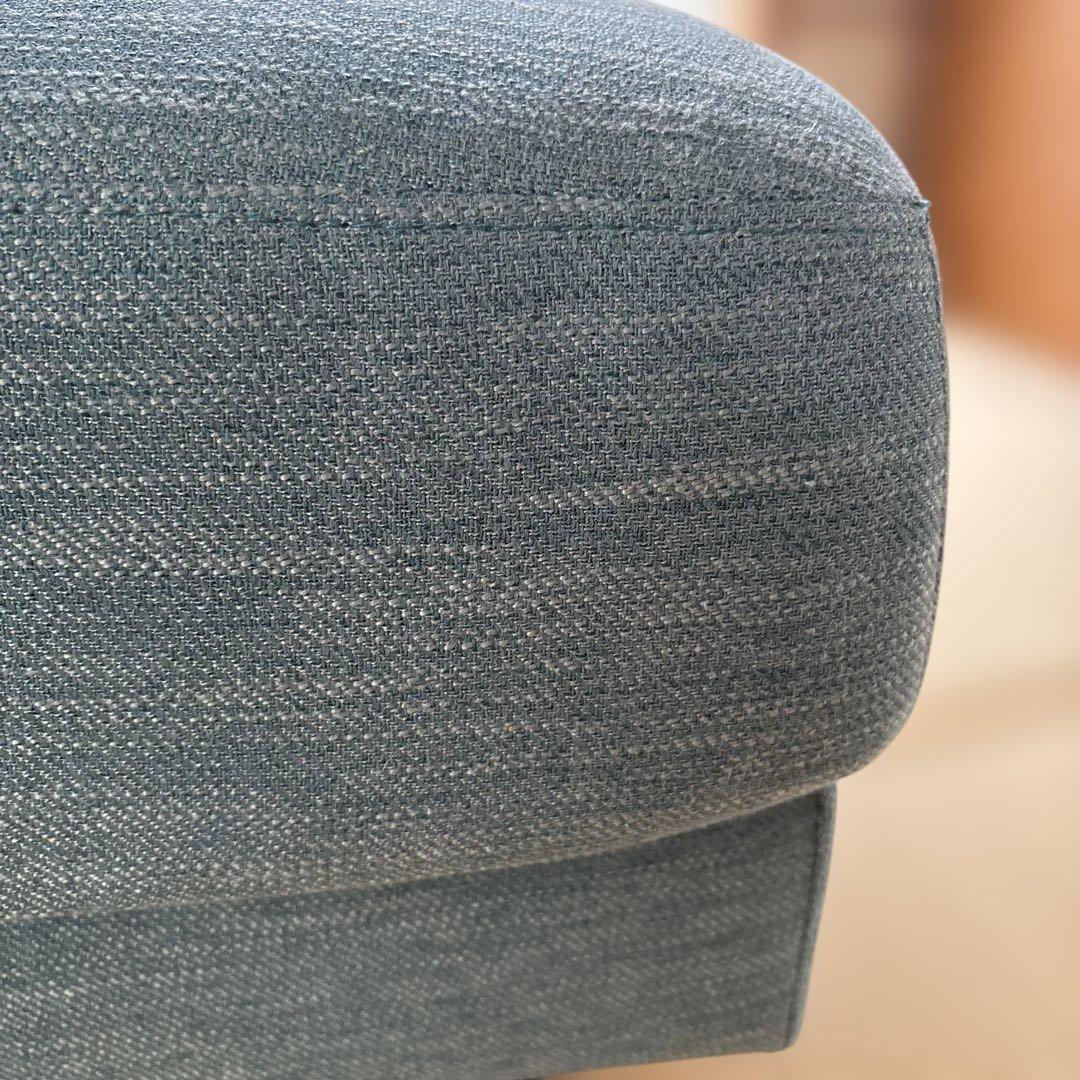 ニトリ　スツール　オットマン　ターコイズブルー色