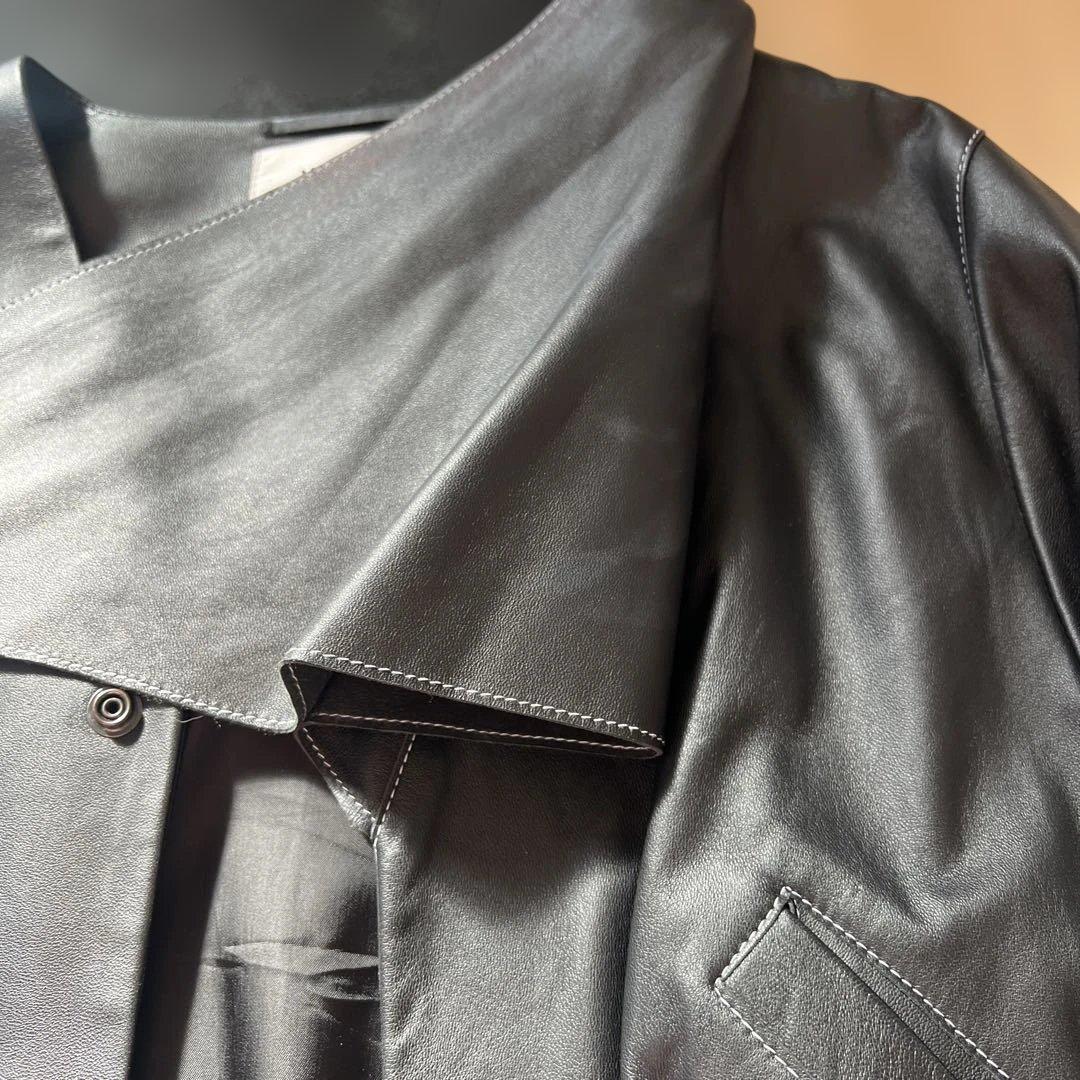 vejas レザー　スカーフ付き　ジャケット