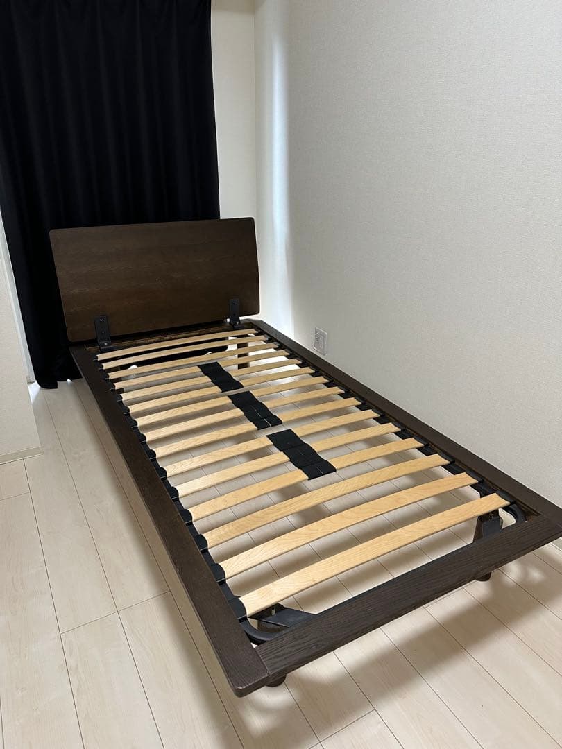 MUJI 無印　ベッドフレーム　シングル　ヘッドボード・脚付き