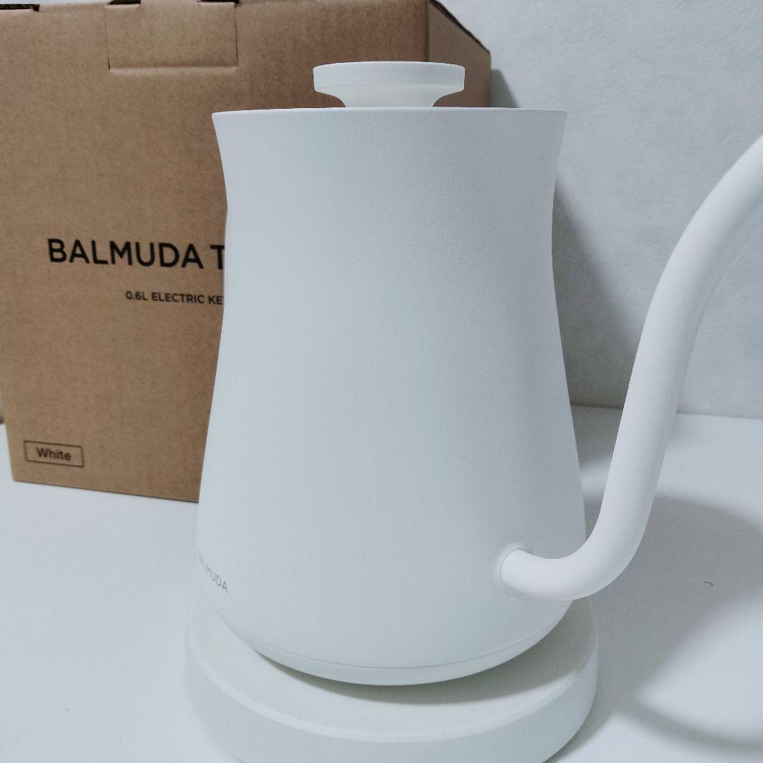 【2022年製】BALMUDA バルミューダ　電気ケトル　ホワイト　703