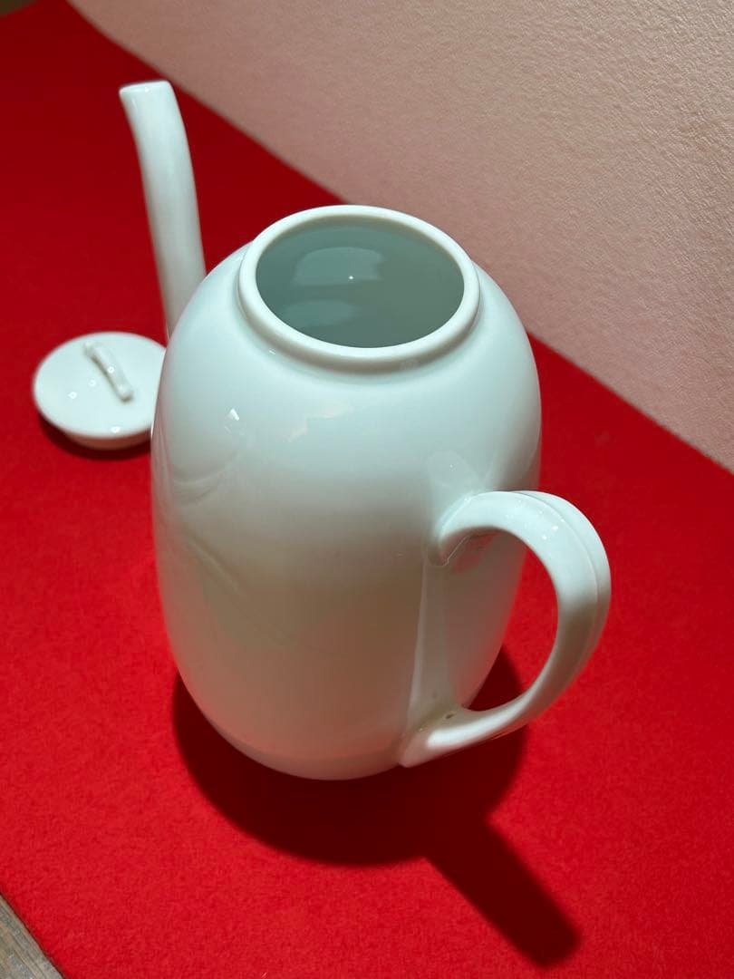 井上萬二作　白磁彫文手付　水指