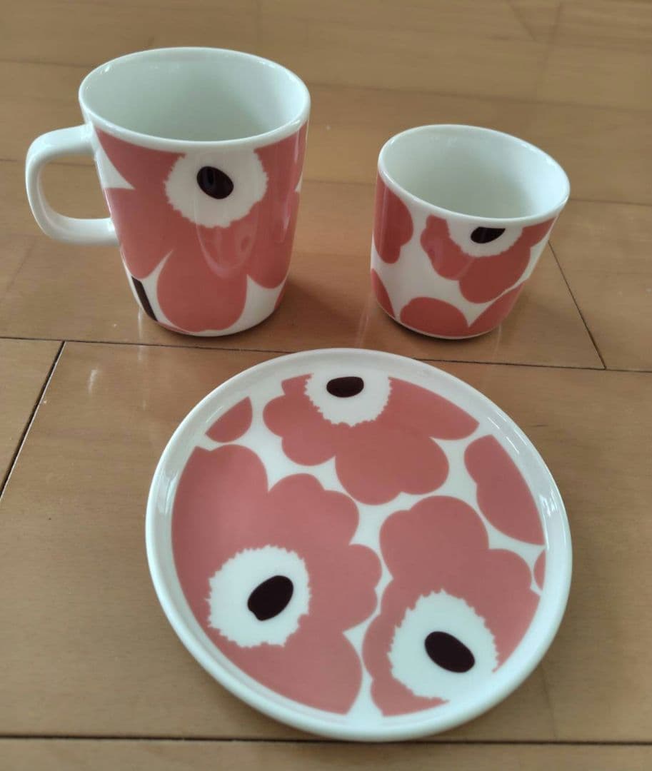 【マリメッコ】日本限定プレート＆マグカップ＆ラテマグ　marimekko