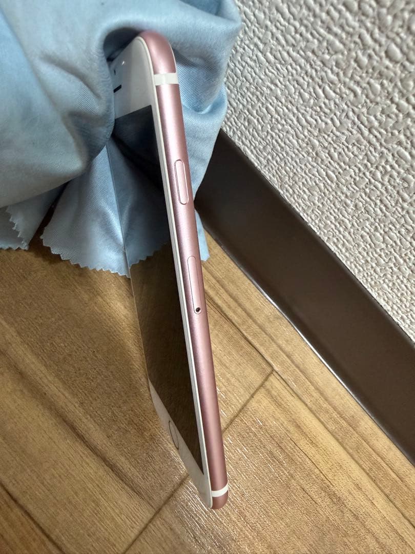 Apple iPhone 7 128GB ローズゴールド • おまけ付き