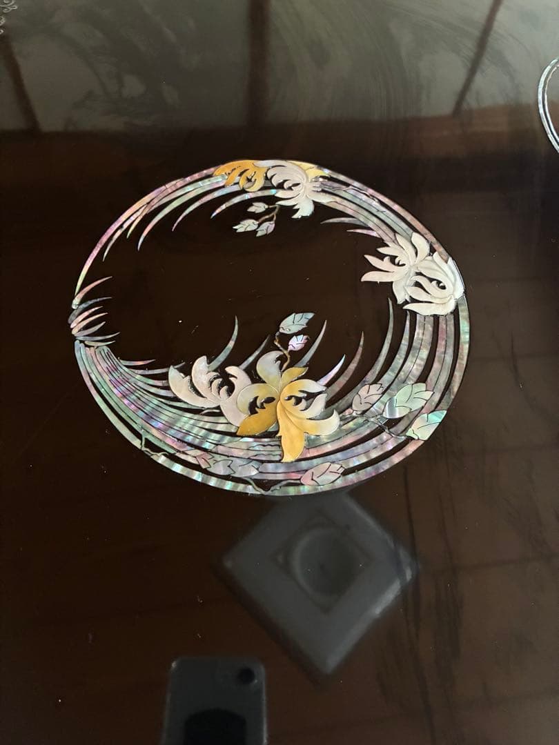 装飾的な黒色円形座卓美品‼️