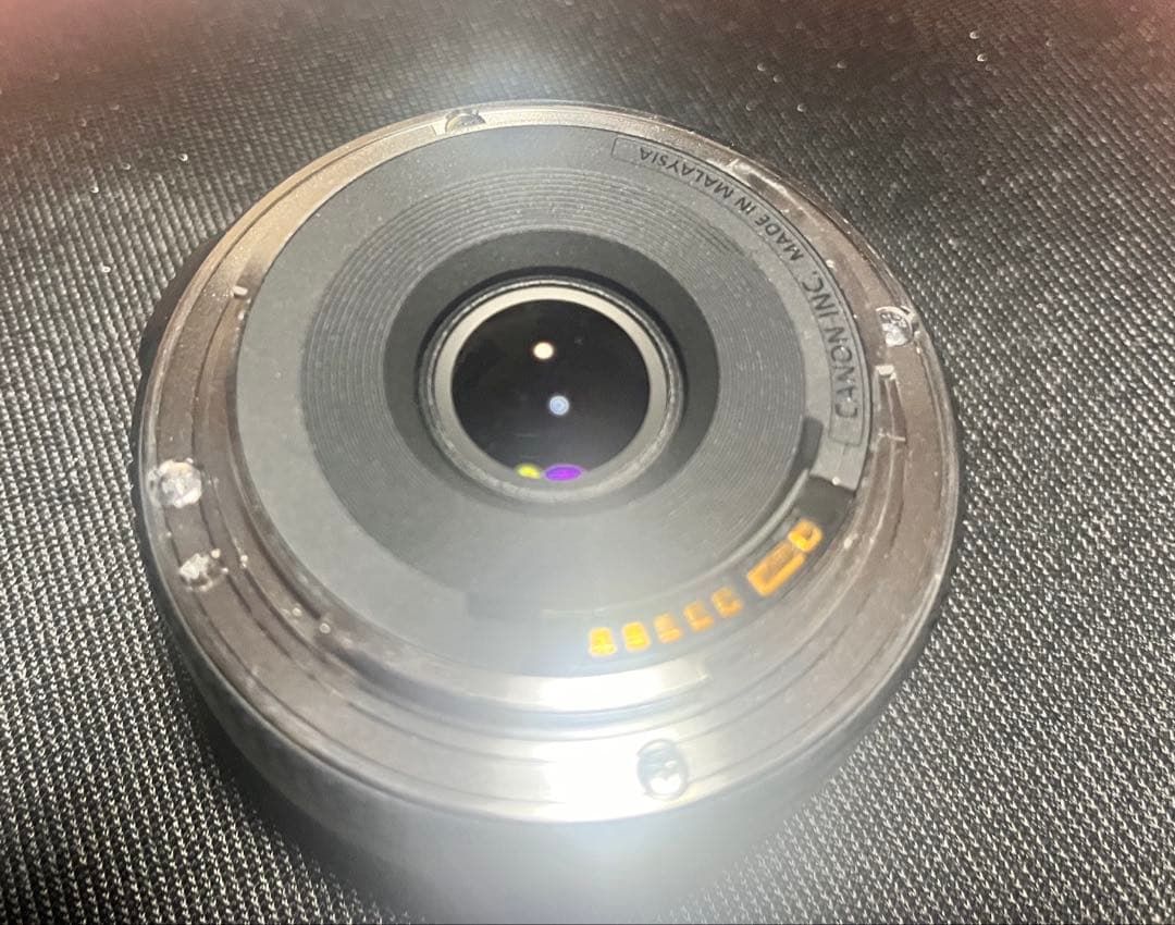 Canon 40mm F2.8 STM パンケーキレンズ