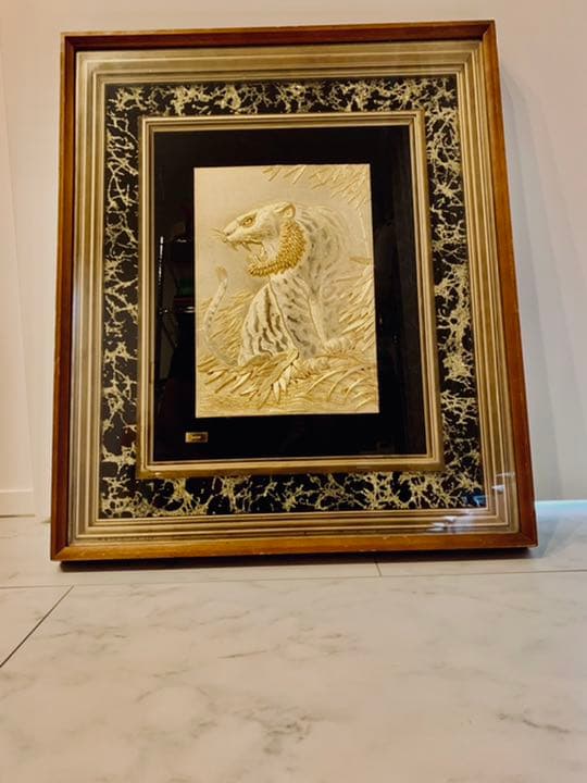 金の虎　　　　　　　　　　　　　　　　　　　ゴールド GOLD 芸術品 美術品