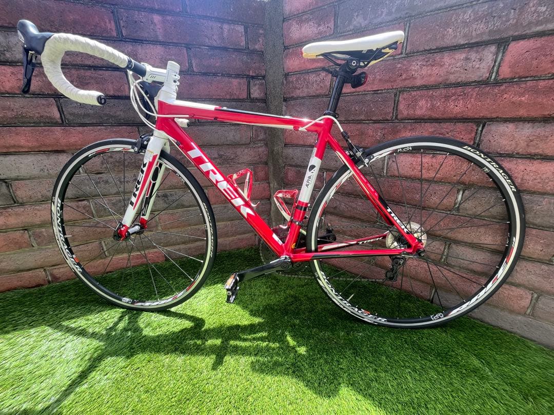 TREK ALPHA2.3 52cm レッド/ホワイト　アルミ