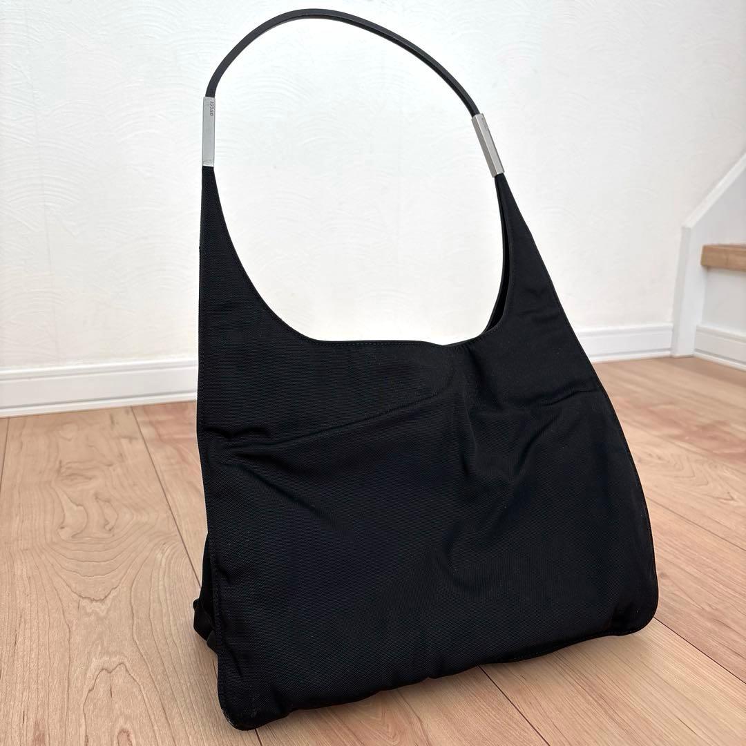 GUCCI グッチ ナイロン×レザー 肩掛けバッグ ワンショルダー　黒