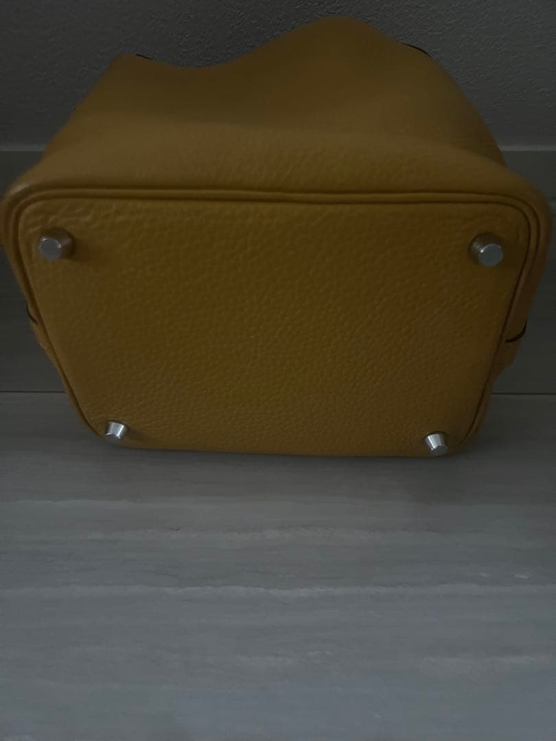 HERMES ピコタンロックPM エクラ