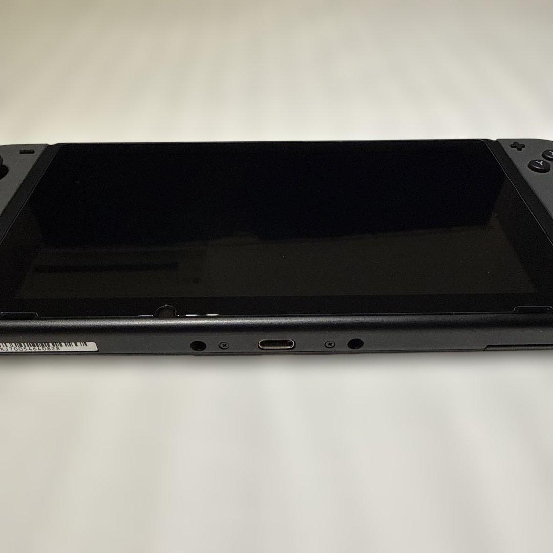 Nintendo Switch ブラック 本体（中古・美品）