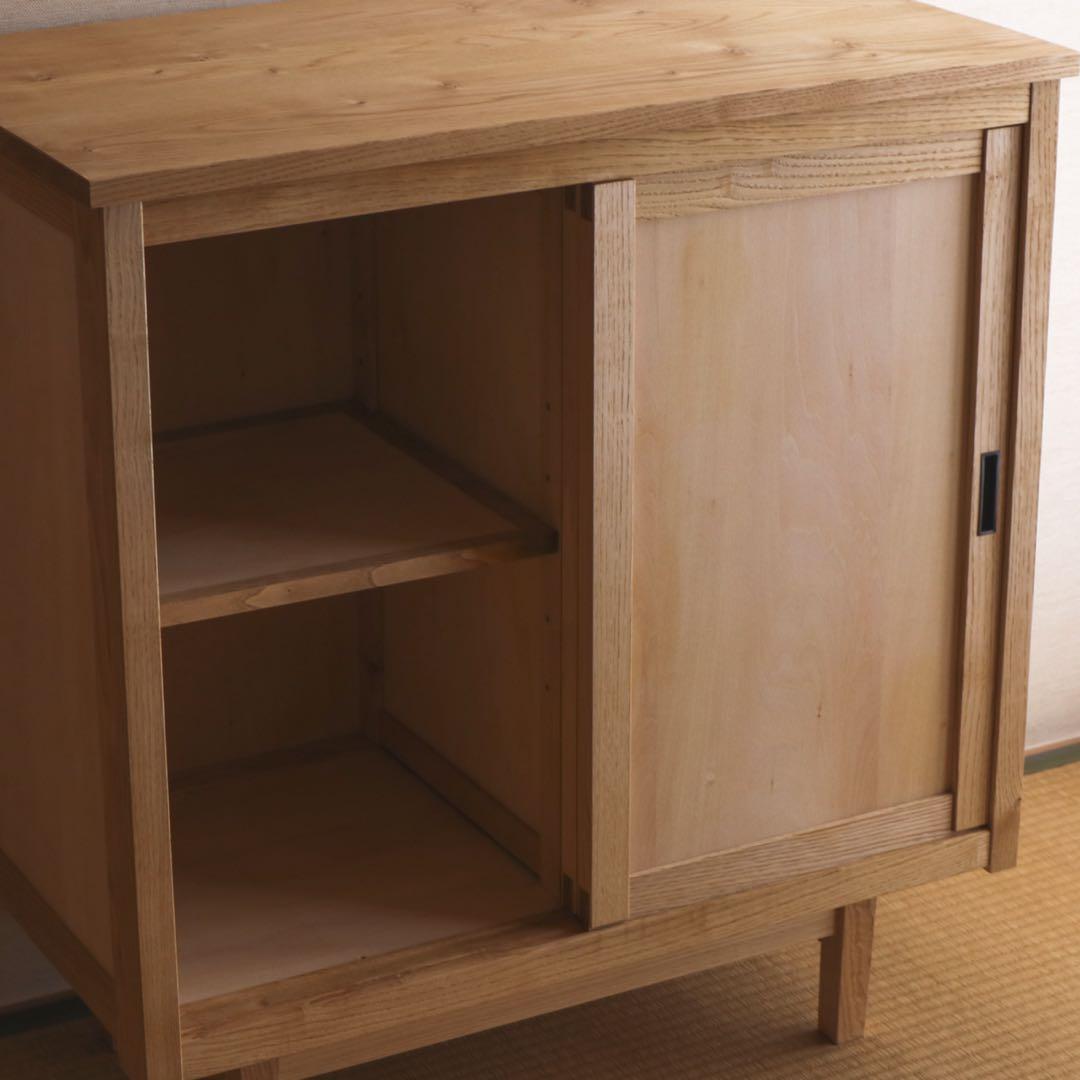 pey　栗の引き戸キャビネット