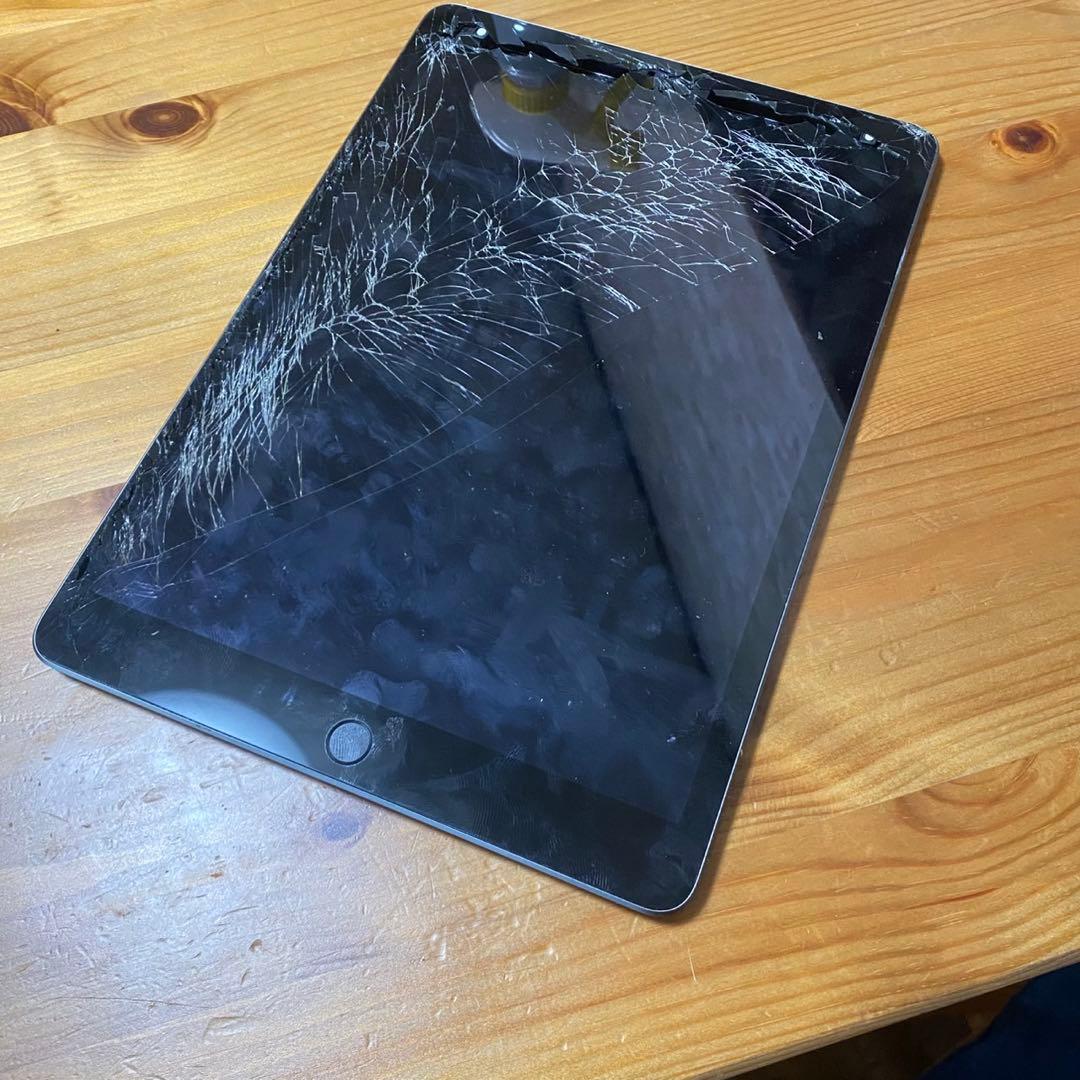 Apple iPad (第9世代) 64GB Wi-Fiモデル スペースグレー