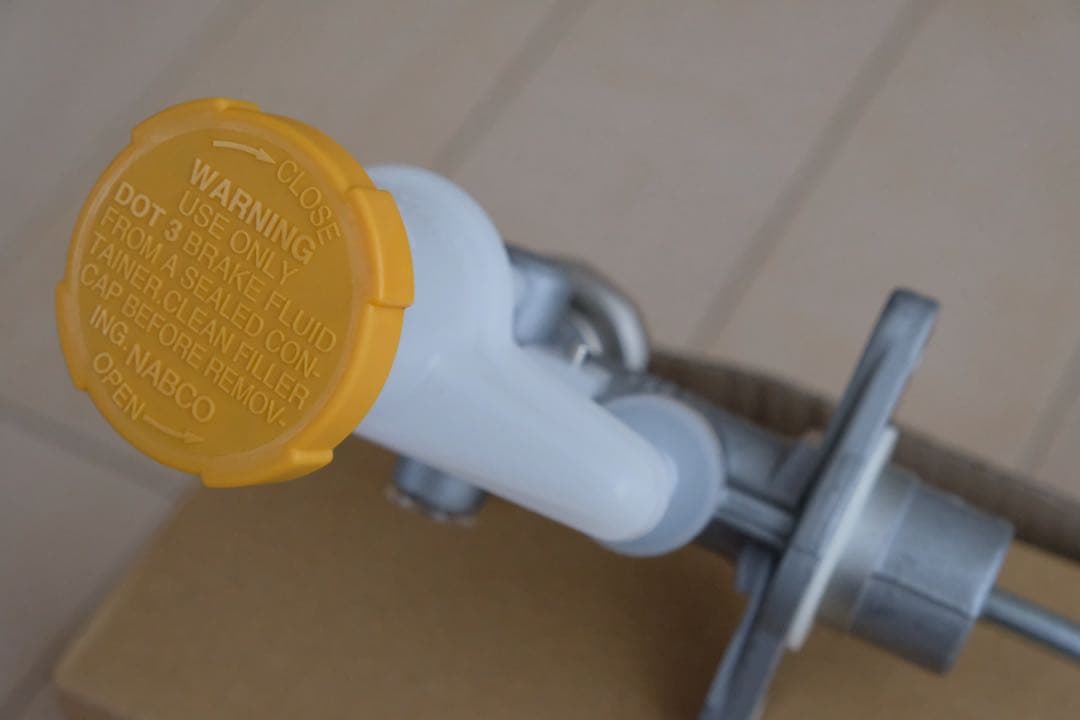 スバル純正　クラッチ　マスターシリンダー37230AE022