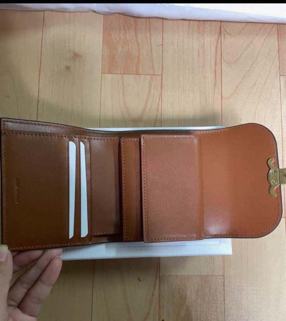 ブラウンレザー 三つ折り財布 ゴールド金具