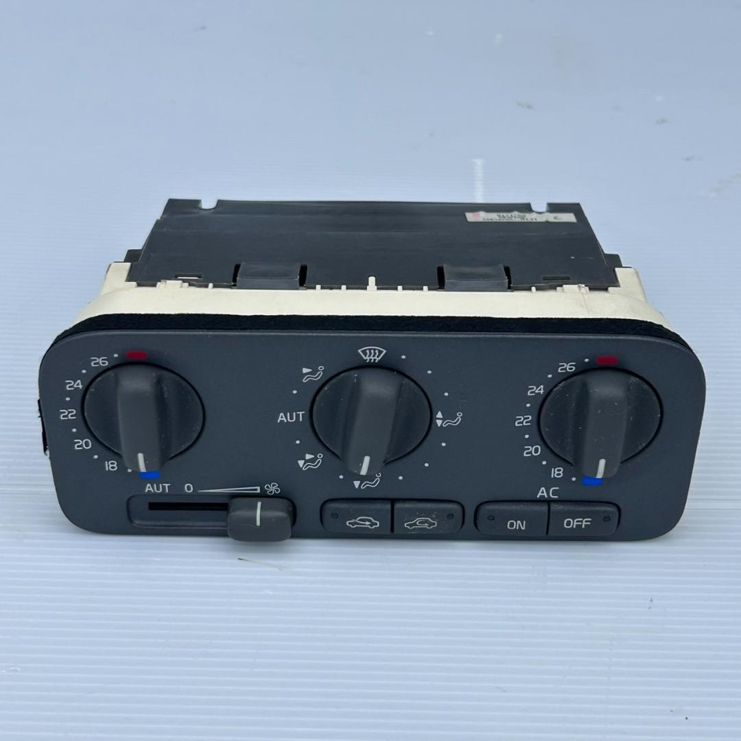 中古 旧車 希少 VOLVO ボルボ V70/エアコン/スイッチ/AC操作/