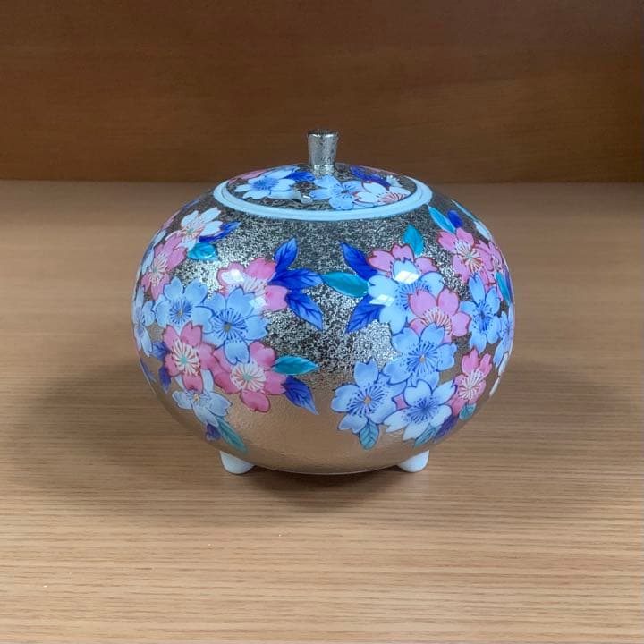 有田焼 金龍窯 伝統工芸士 江口天童作 プラチナ彩 桜絵 香炉