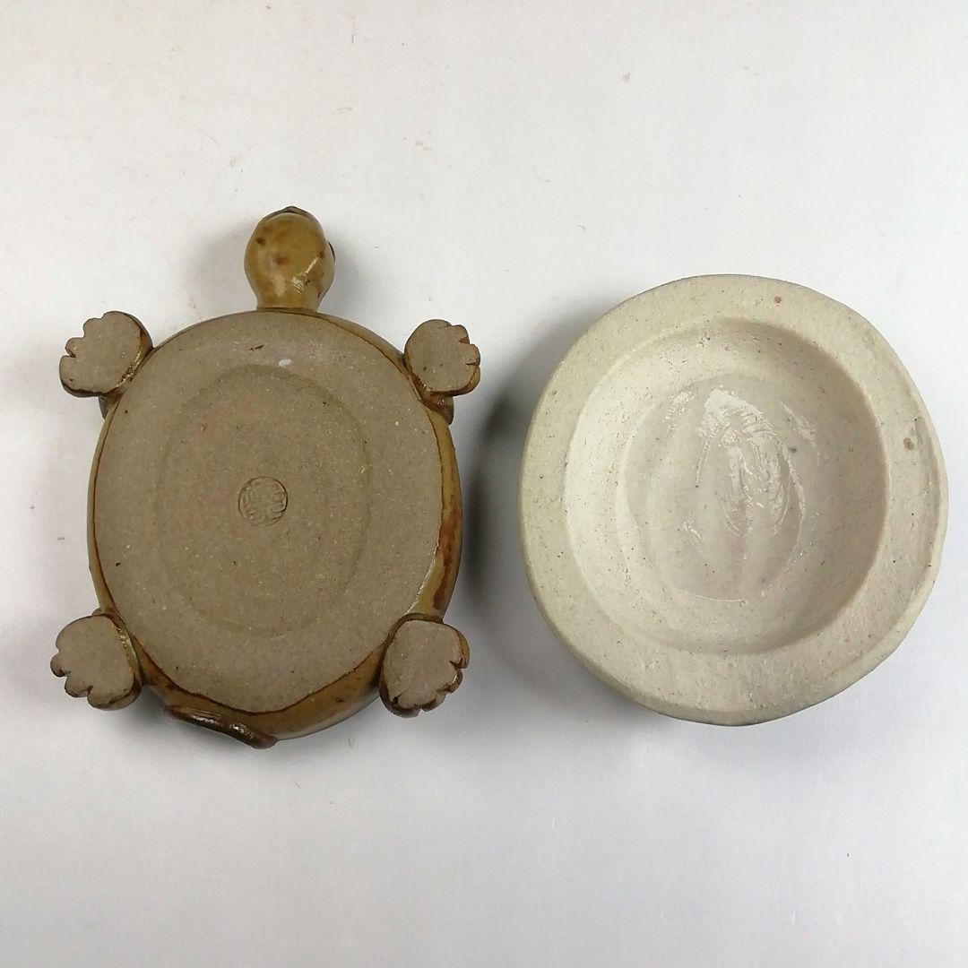 Ｔ８９９　香合　『織部　亀』『松本鉄山 作』　共箱　茶道具