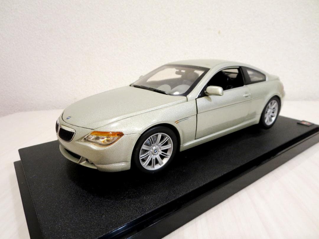★★ Hot Wheels ホットウィール BMW 645ci 銀 1/18