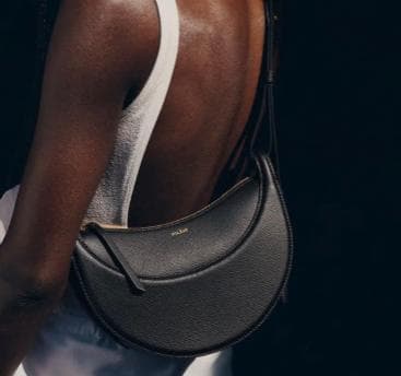 ポレーヌ　Numéro Dix ブラック　ショルダーバッグ