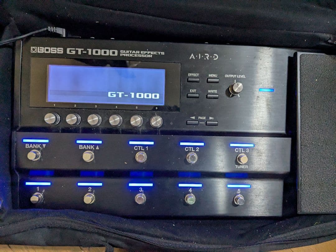 BOSS GT-1000 純正ケース付き　値下げしました