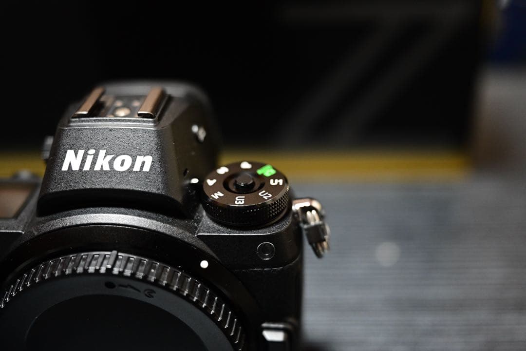 【良品】Nikon Z6 ボディ フルサイズミラーレスカメラ【即納】19067枚