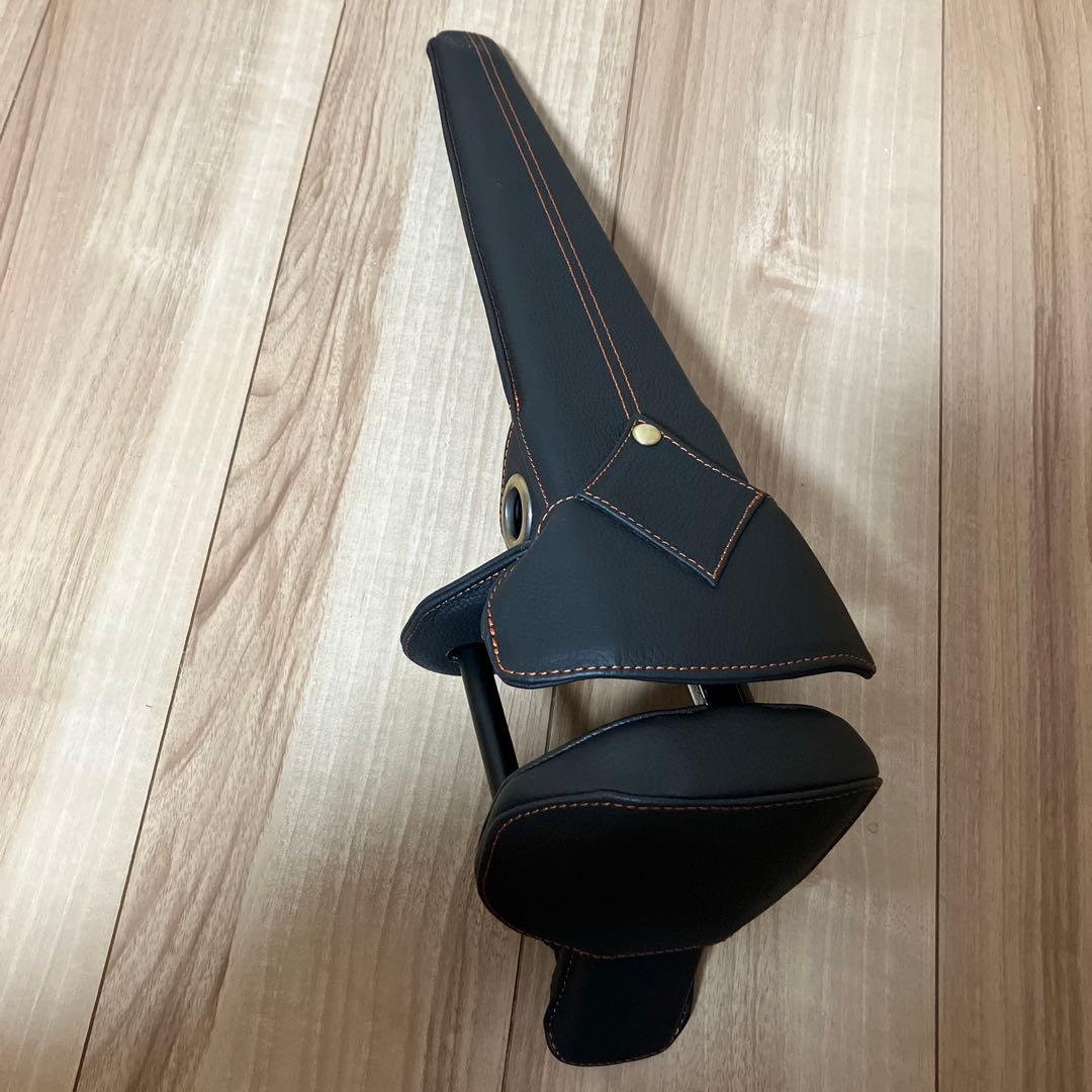 ハンドルロック　ステアリングロック　防犯