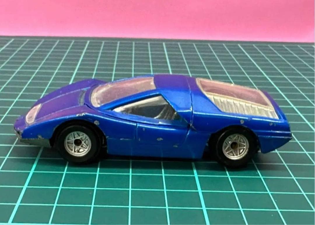 ポリトイズ　アバルト2000　1/43 ミニカー　ピニンファリーナ