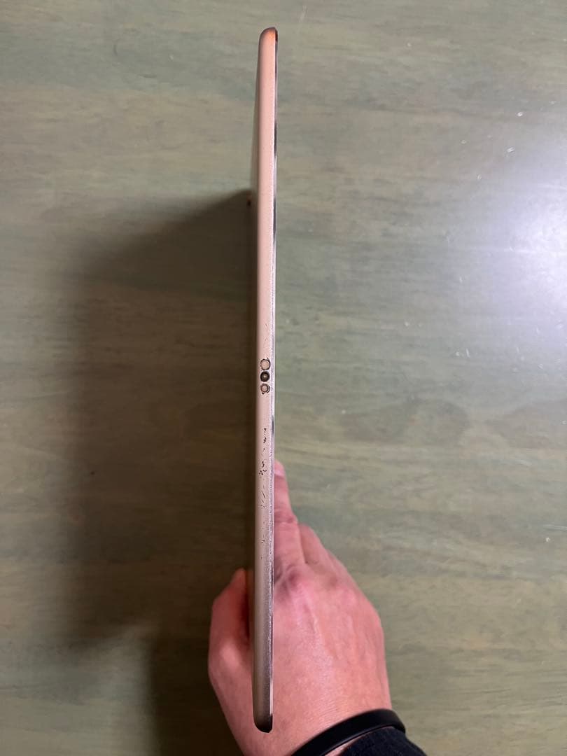 iPad Pro 9.7インチ 128GB Wi-Fi+cellular