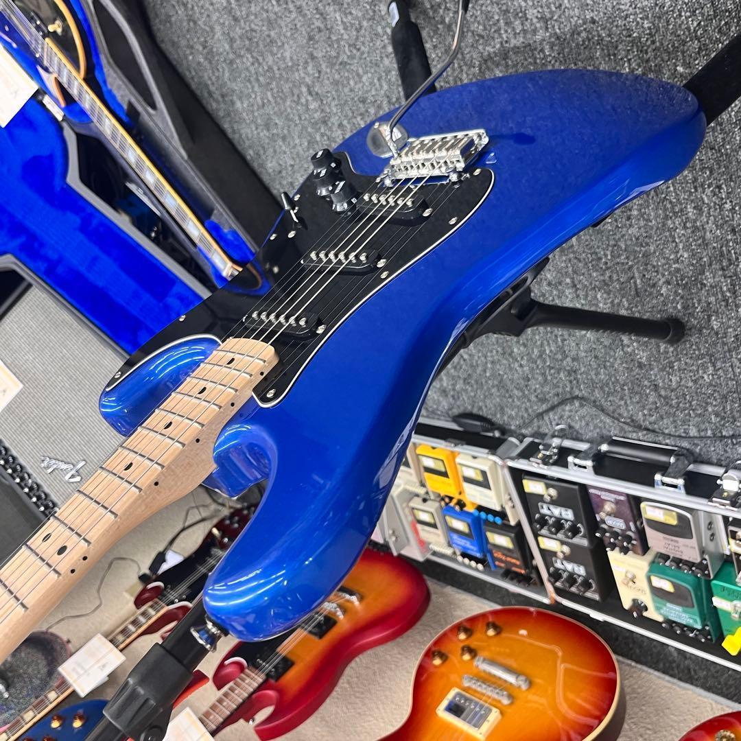 【10122】 Squier by Fender stratcaster ブルー