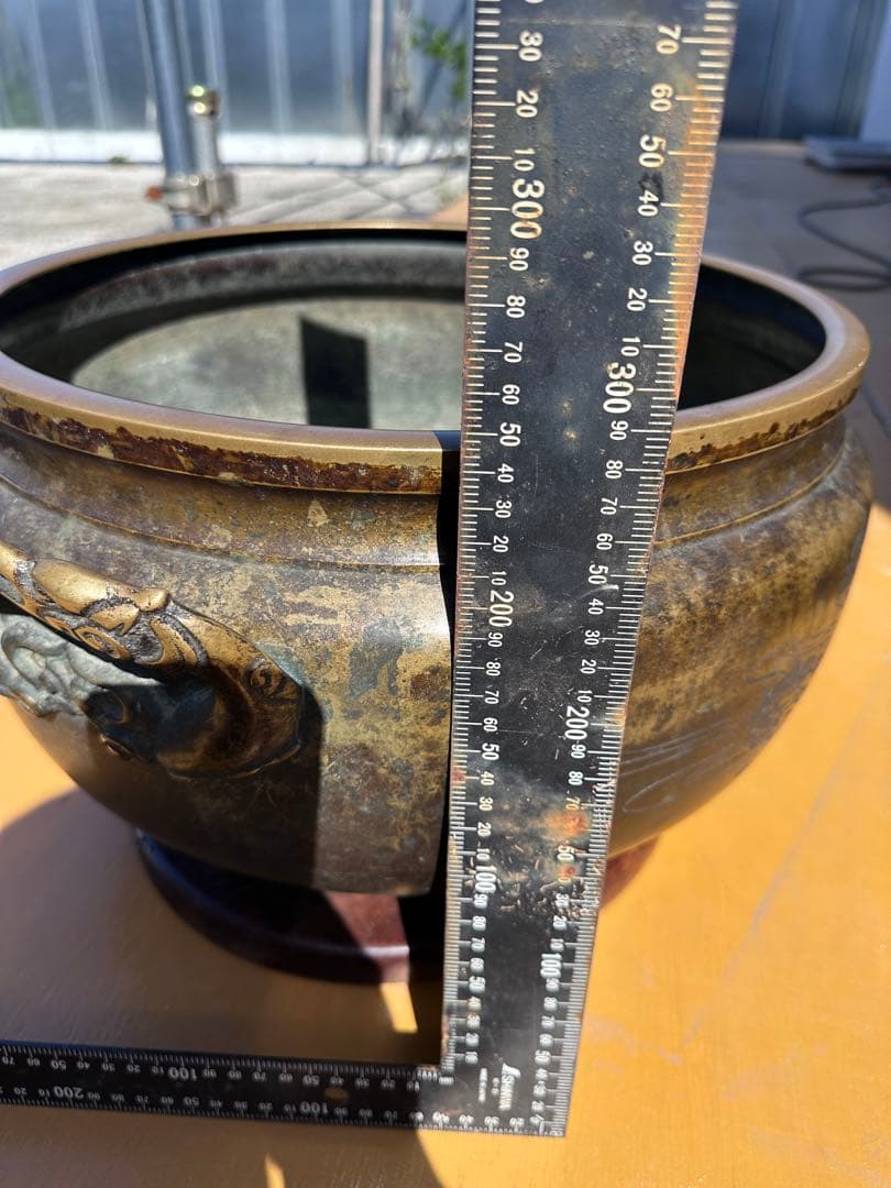 火鉢，銅製火鉢 ，唐獅子模様，金工，時代物，古董品