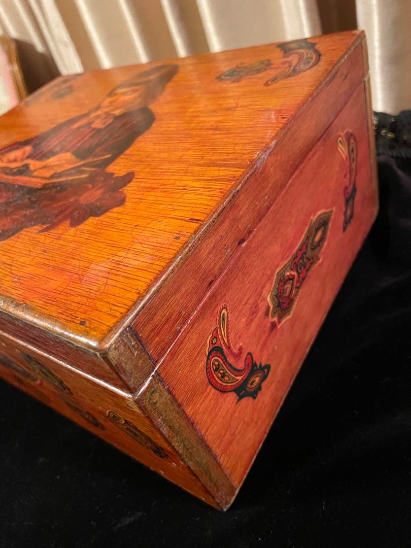 UKフランスの木箱　アンティーク
