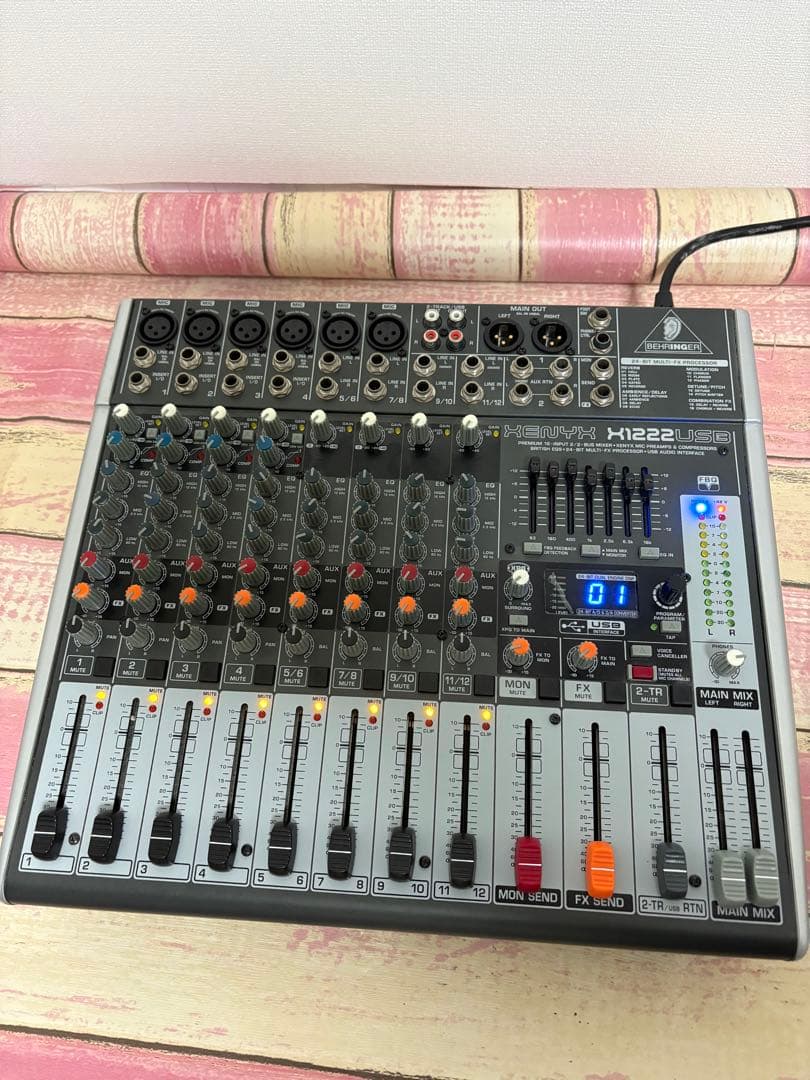 Behringer XENYX X1222USB ミキサー 通電確認済み