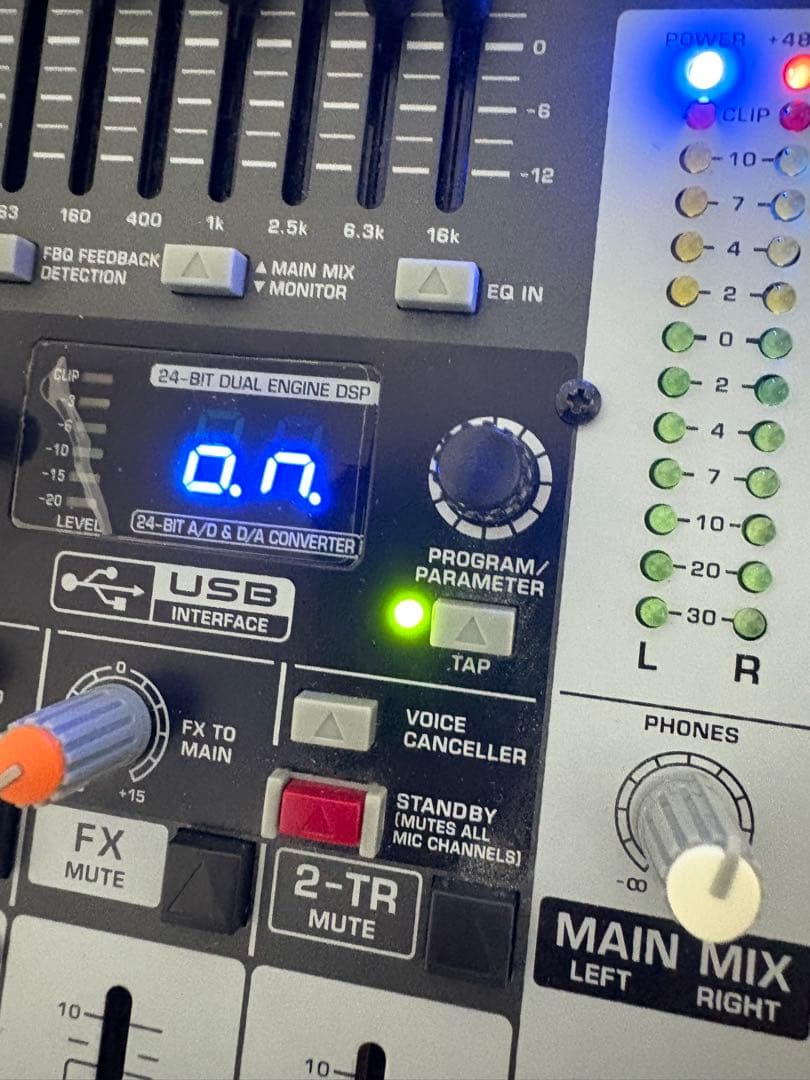 Behringer XENYX X1222USB ミキサー 通電確認済み