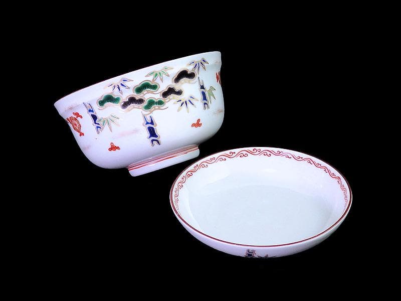 九谷　金襴手　松竹梅の図　大振蓋茶碗　２客　E938AS-CQx