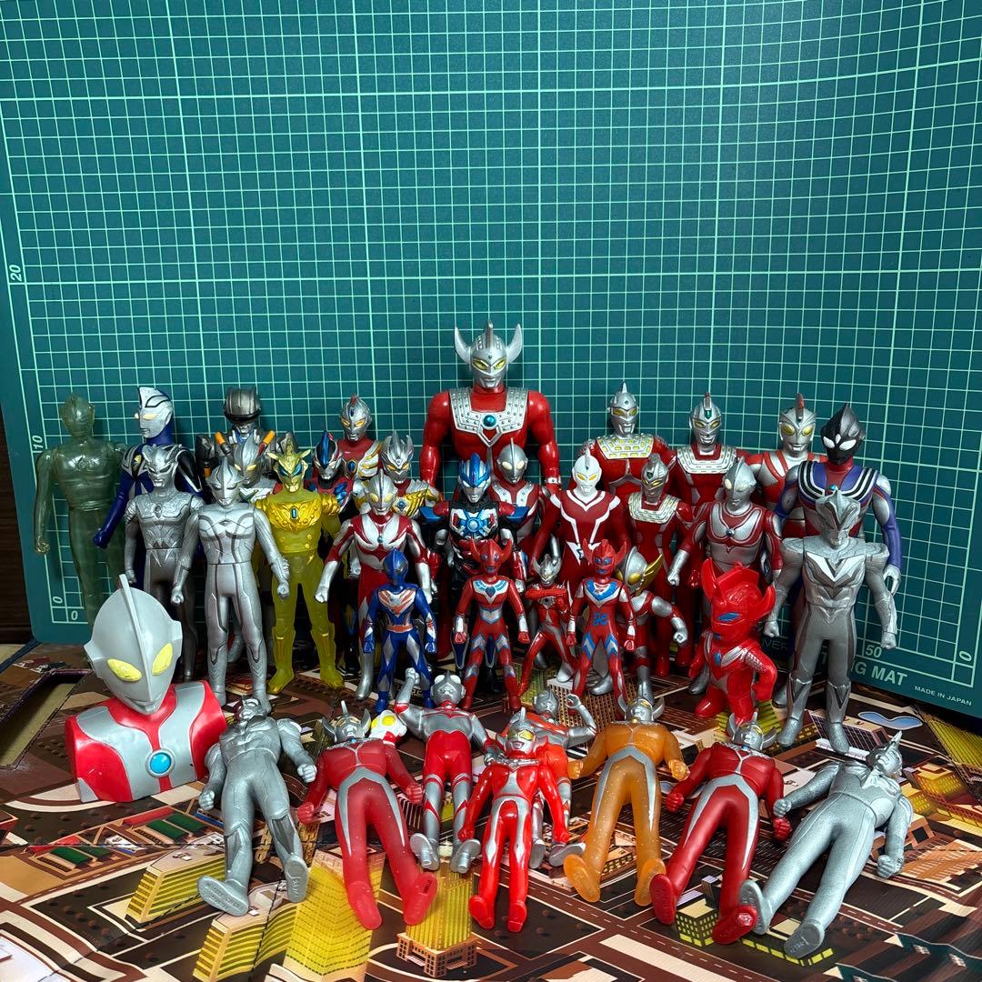 Ｍ78ウルトラマン大集合！【38体】＋1
