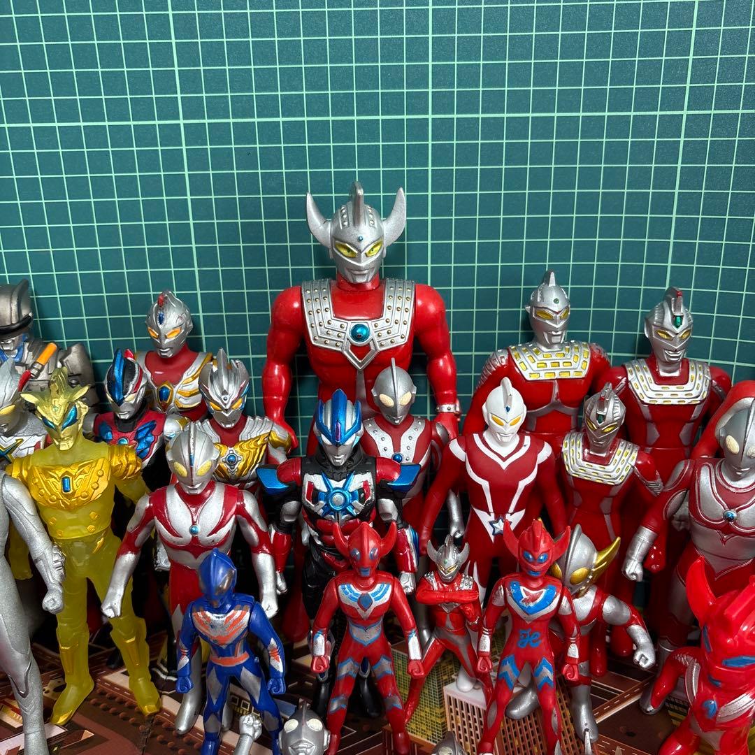 Ｍ78ウルトラマン大集合！【38体】＋1