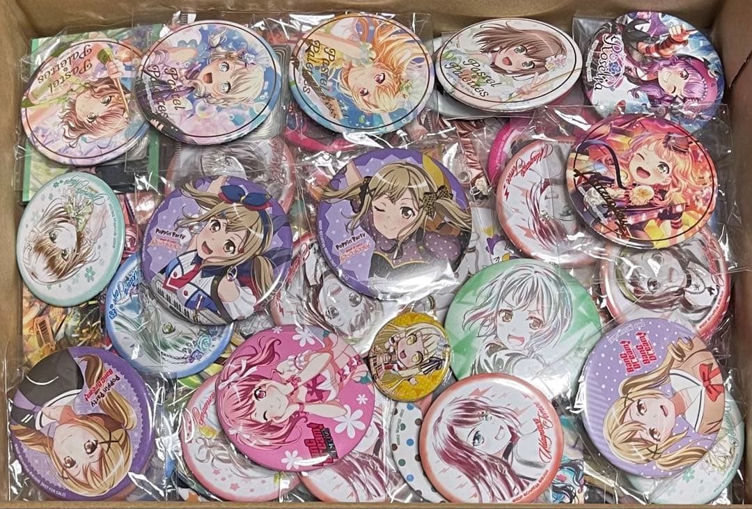Bang dream! （バンドリ！） 缶バッジ　のみ　200個以上　一箱限定